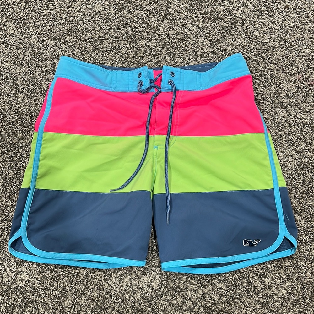Men’s Vineyard Vines swim trunks, large, board shorts. Discount shipping